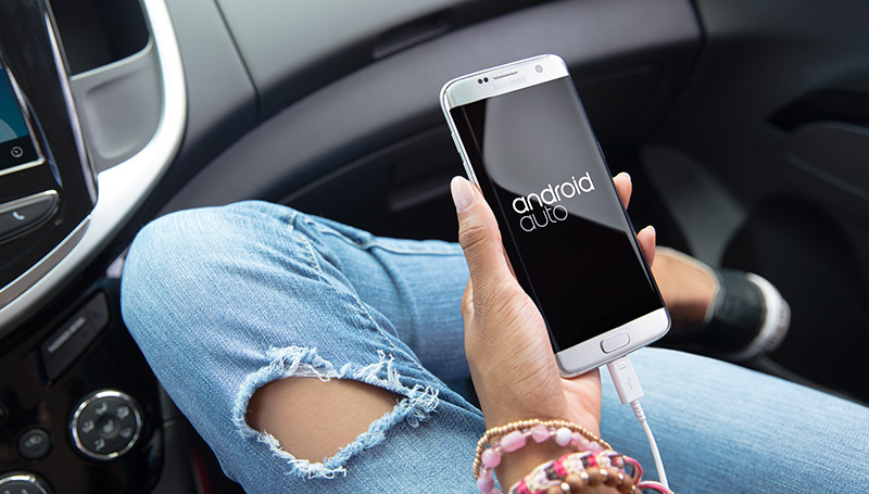 millenial-in-car
